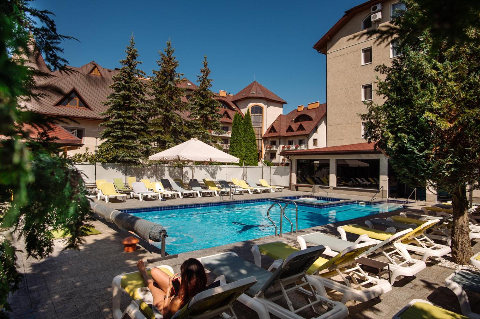 Hotel Dianna à Skhidnytsia Extérieur photo