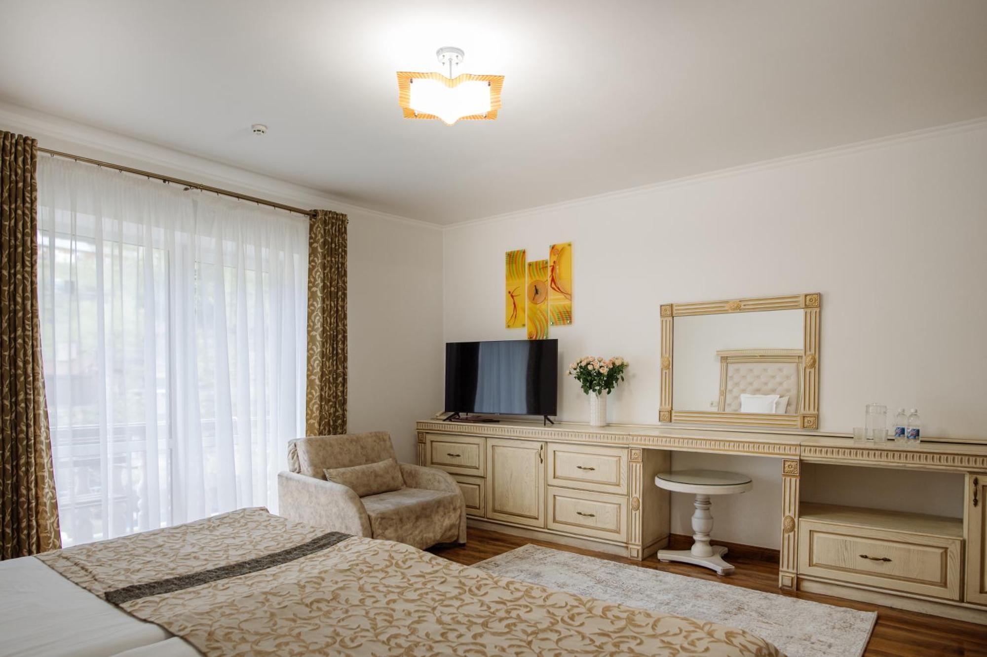 Hotel Dianna à Skhidnytsia Extérieur photo