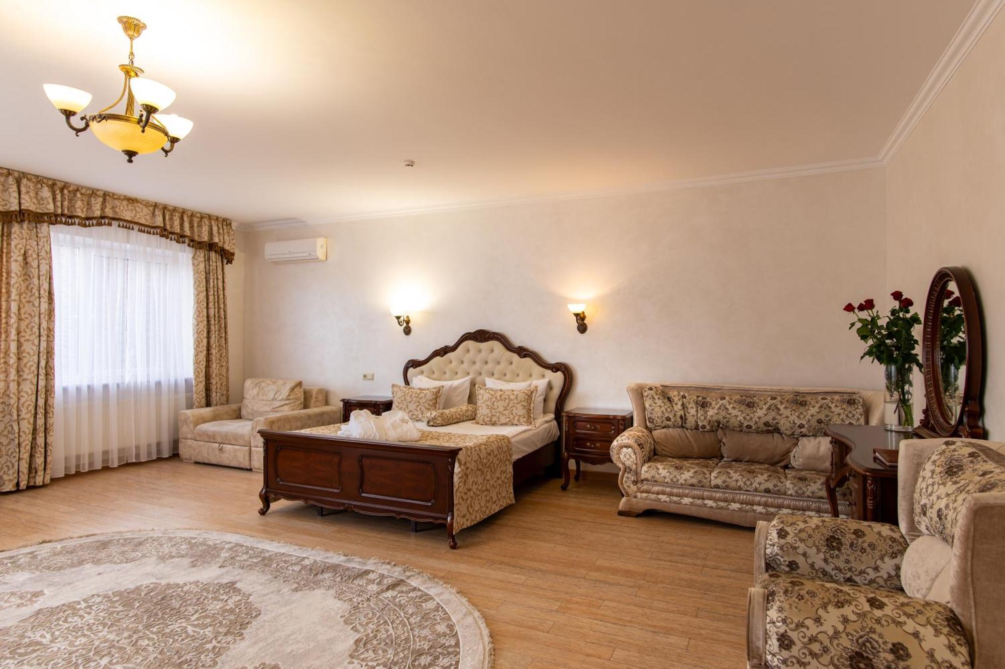 Hotel Dianna à Skhidnytsia Extérieur photo